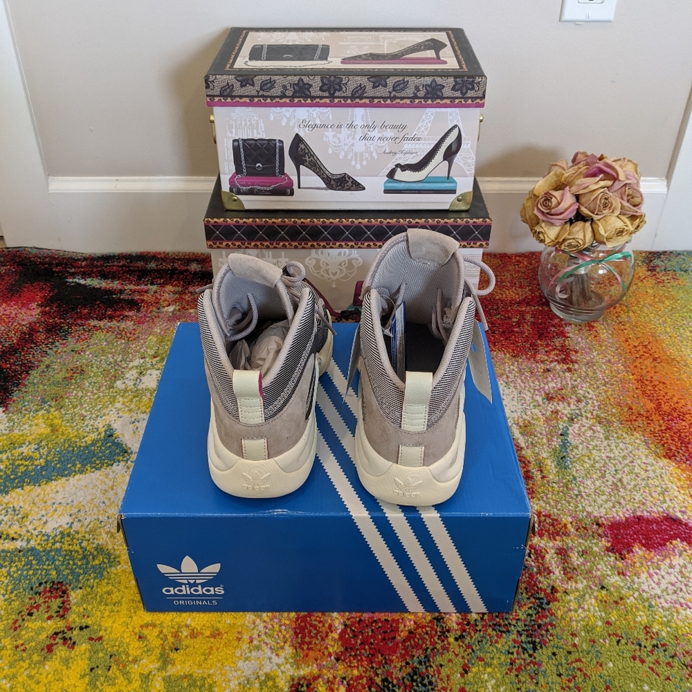 Adidas shoe - Picture 7 of 7